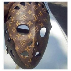 Meet your Posher, Johnny